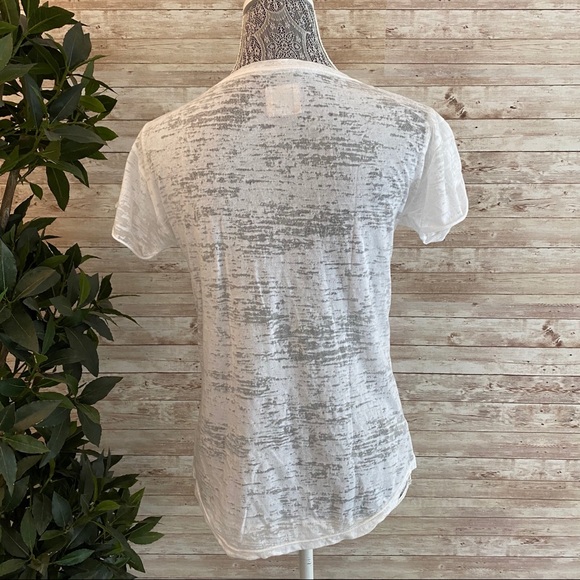 American Eagle White Basic Semi-Sheer Tee - Picture 5 of 5